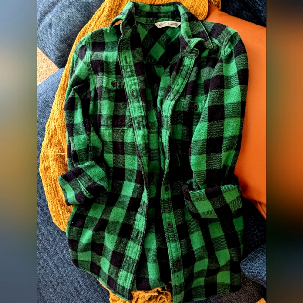 *Vintage* Genuine Women's Green Buffalo Plaid Overshirt